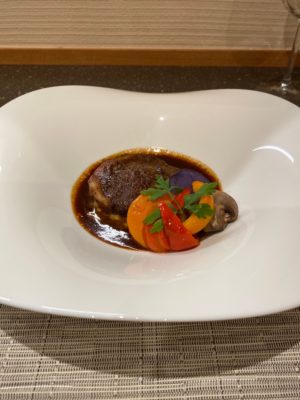 料理メインお肉の画像